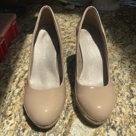 Women’s Beige Heels - Picture 2 of 12